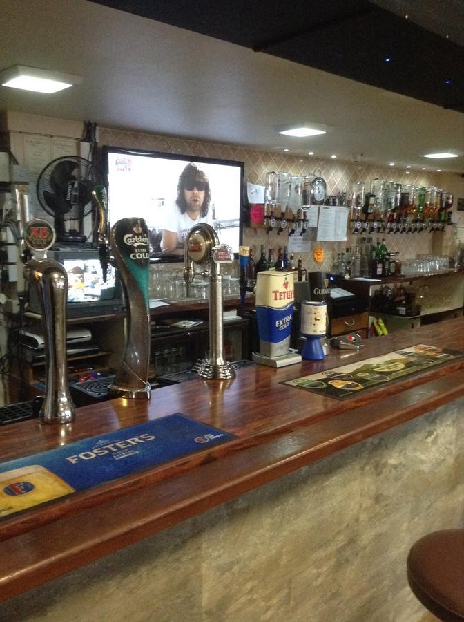 The Bear On The Square Hotel Millom Buitenkant foto