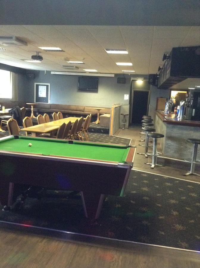The Bear On The Square Hotel Millom Buitenkant foto
