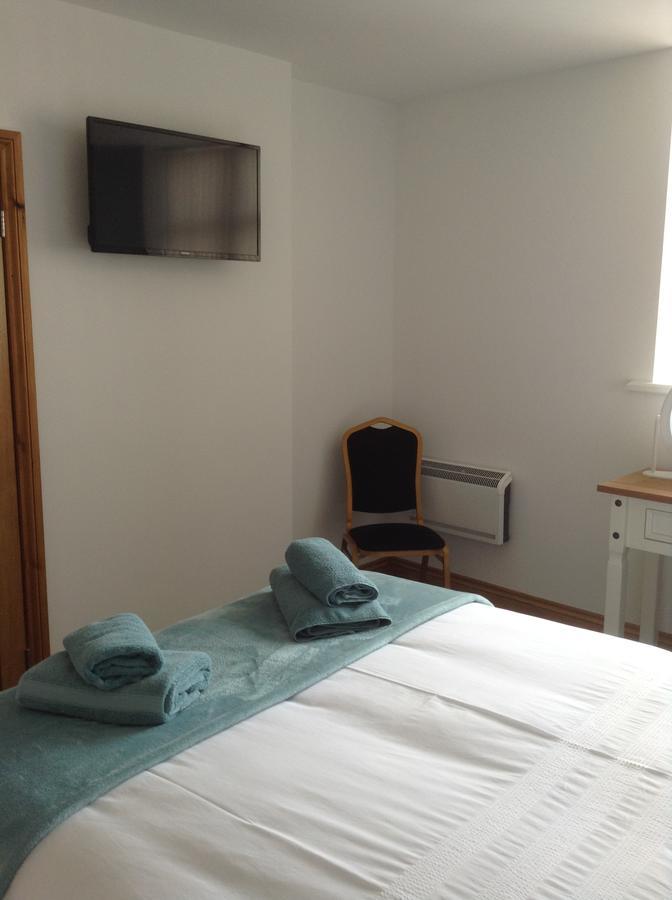 The Bear On The Square Hotel Millom Buitenkant foto
